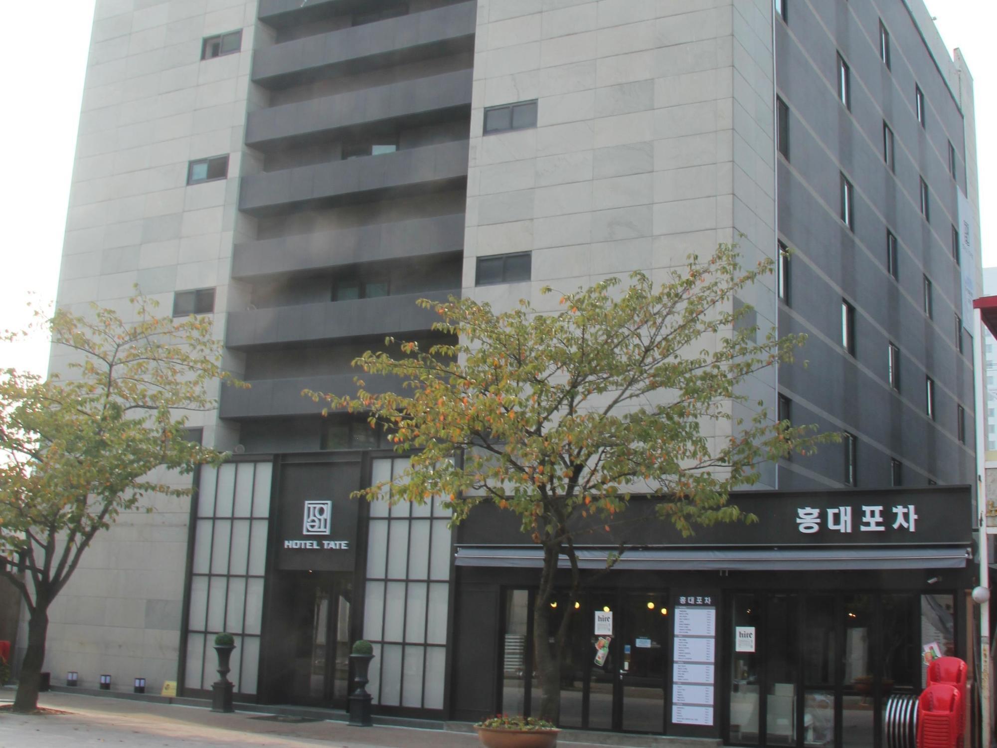 סוואן Hotel Tate מראה חיצוני תמונה